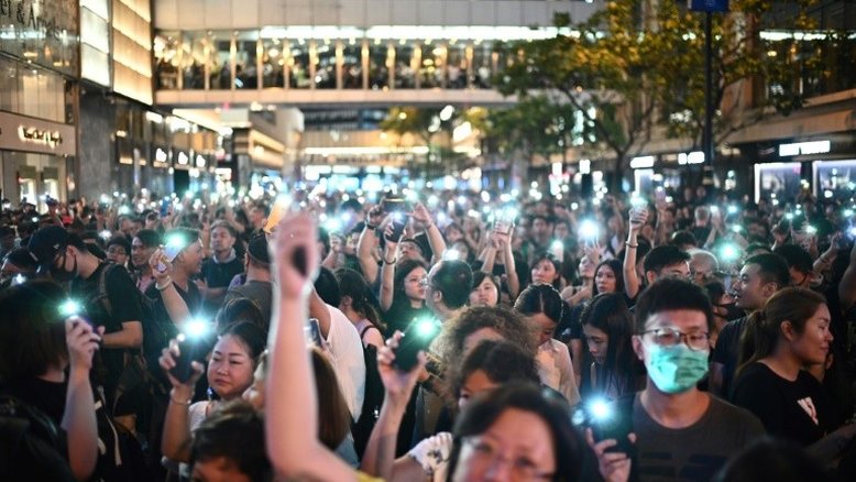 Novas manifestações em Hong Kong apesar de advertências chinesas