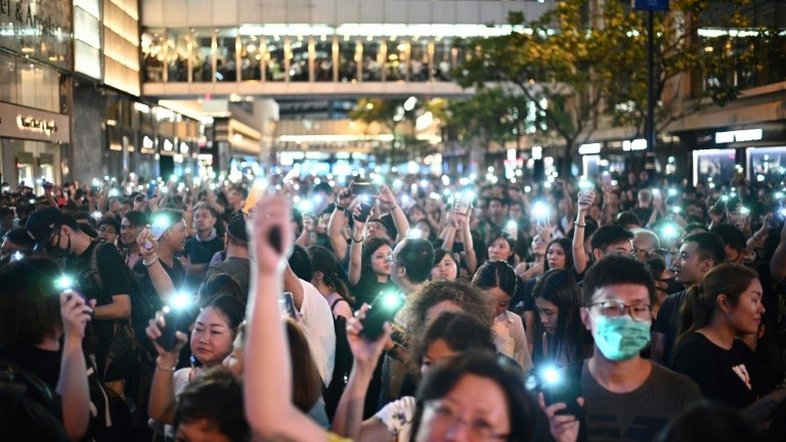 Novas manifestações em Hong Kong apesar de advertências chinesas
