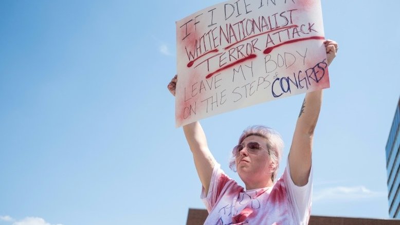 Estados Unidos enfrentam ameaça do 'terrorismo branco'