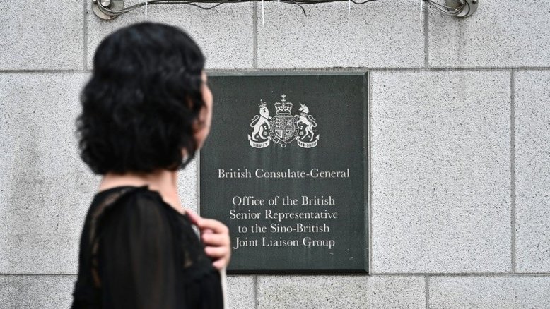 Reino Unido preocupado com informações de funcionário do consulado em Hong Kong detido na China