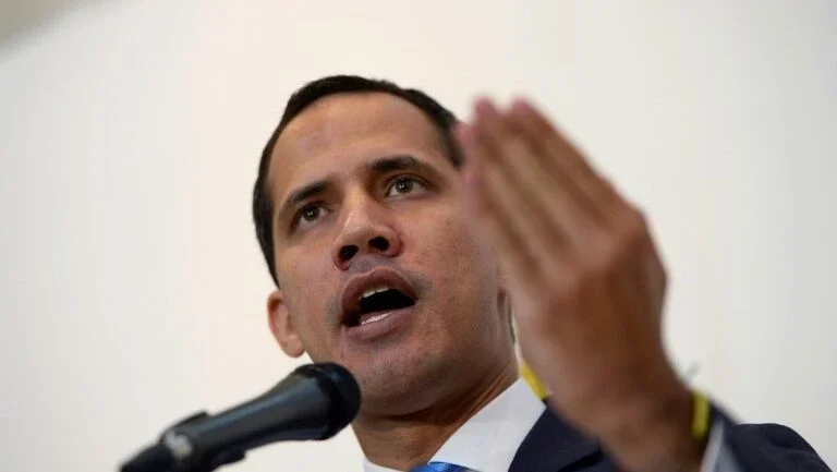 Líder da opositor afirma que diálogo com governo da Venezuela não deu certo