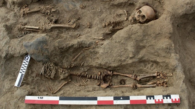 Encontrados restos de 227 crianças sacrificadas em ritual pré-colombiano no Peru
