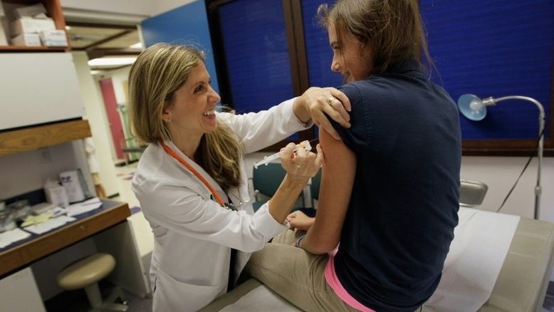92% dos cânceres causados pelo HPV podem ser prevenidos com vacinas