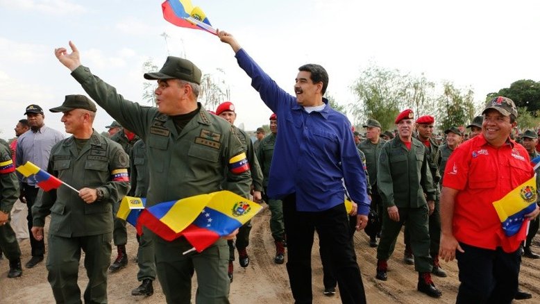 EUA querem saída de Maduro e Juan Guaidó diz que regime se contradiz