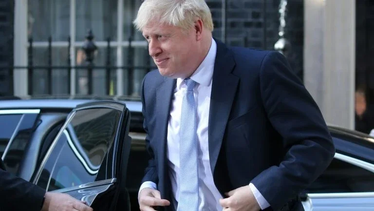 Boris Johnson pode deixar britânicos sem comida e remédios