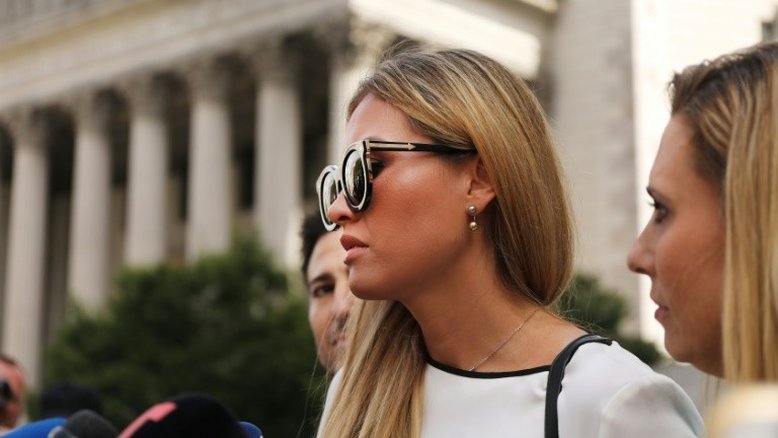 Supostas vítimas de Epstein relatam abusos sexuais em emotiva audiência