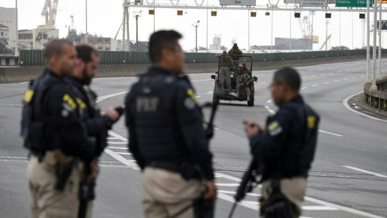 Polícia Rodoviária Federal prende suspeito de morte de federal no Rio