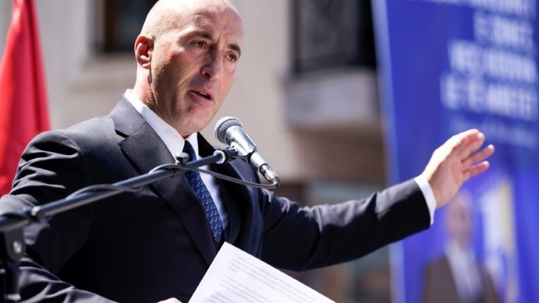 Parlamento de Kosovo aprova dissolução e abre caminho para eleições antecipadas