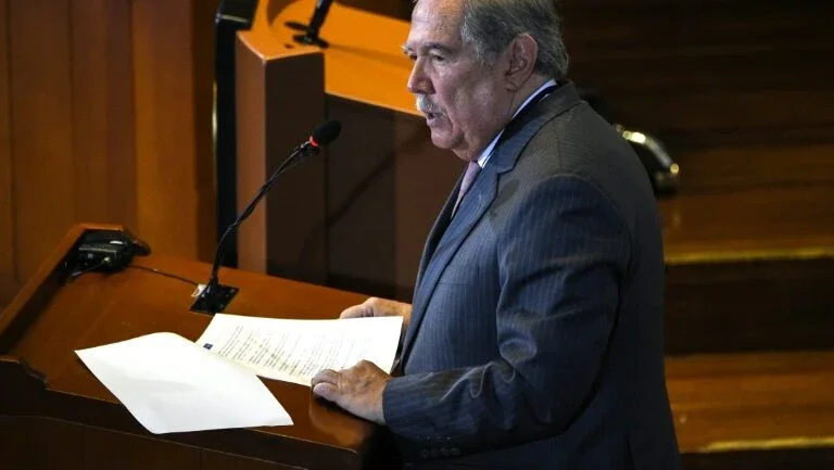 Operação contra dissidentes das Farc deixa nove mortos na Colômbia