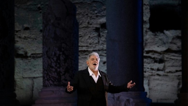 Cantor lírico Plácido Domingo é acusado de assédio sexual