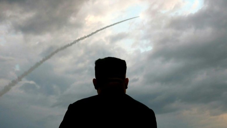 Trump diz não ter problemas com testes de armas norte-coreanas