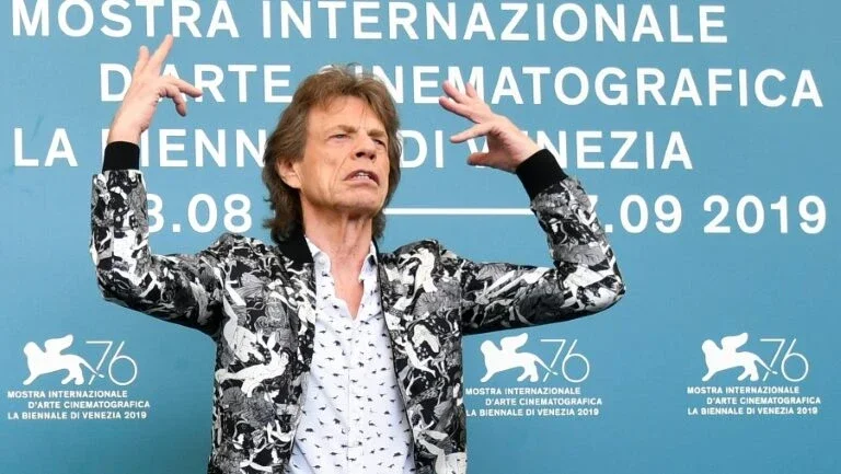 Mick Jagger e Donald Sutherland atacam Trump e Bolsonaro por política ambiental