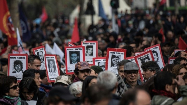 Aos 46 anos do golpe de Pinochet, grande marcha lembra suas vítimas
