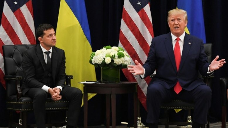 Trump chama de 'piada' motivos de pedido de impeachment