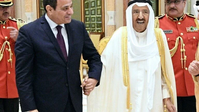 Internação de emir do Kuwait nos EUA adia encontro com Trump
