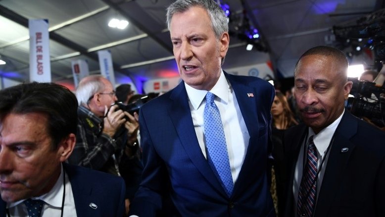 Prefeito de Nova York retira sua candidatura presidencial