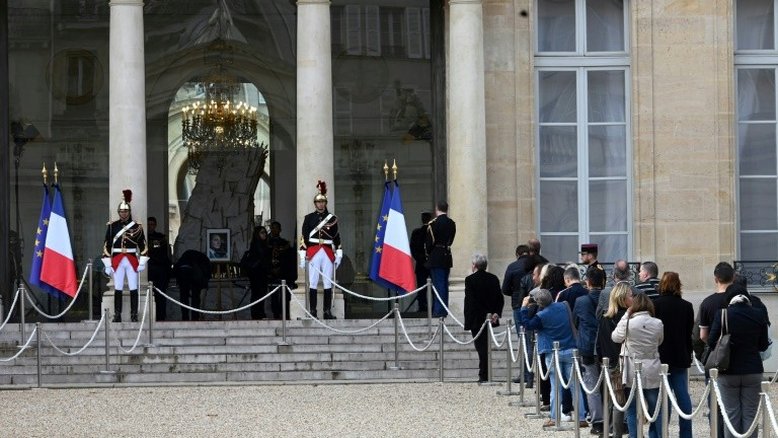 Jacques Chirac receberá homenagem em Paris antes do sepultamento