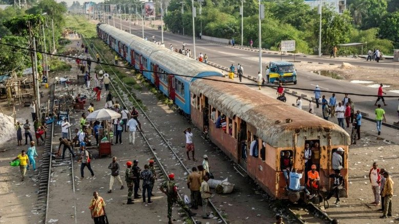 Descarrilamento de trem deixa 50 mortos na RD Congo