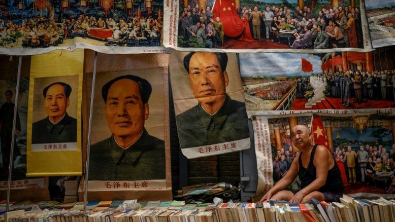 Na China, a imagem de Mao continua sendo vendida