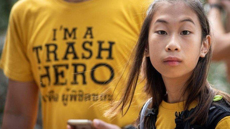Lilly, a Greta Thunberg da Tailândia, entra em guerra contra o plástico