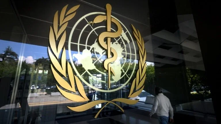 OMS alerta que 800 mil pessoas cometem suicídio por ano no mundo