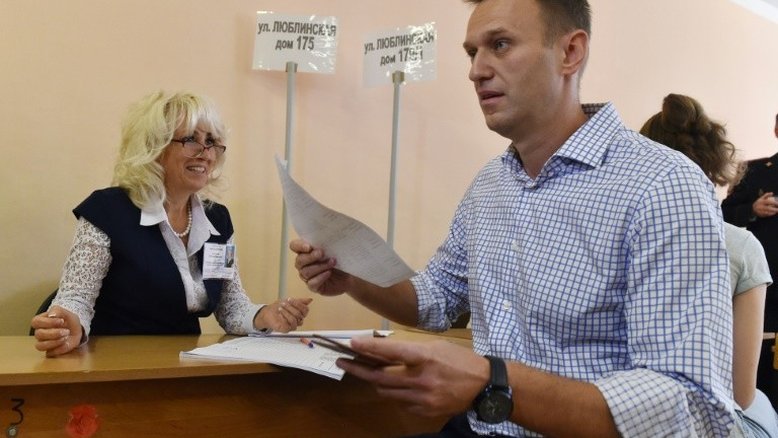 Dezenas de operações contra colaboradores do opositor russo Navalny