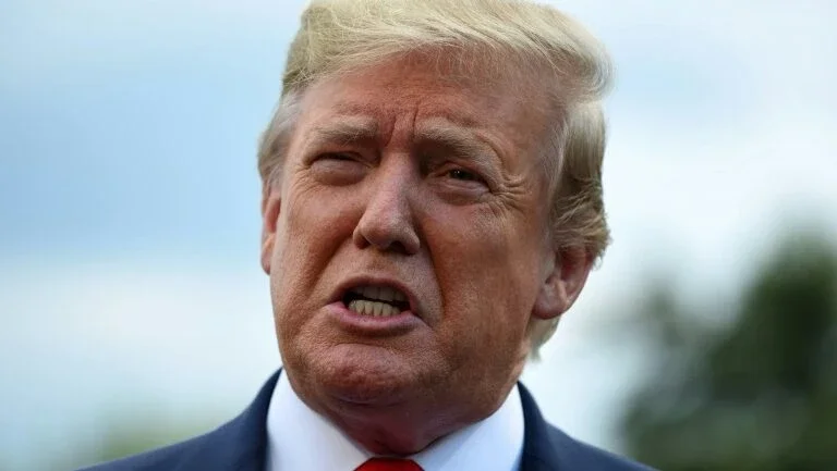 Trump minimiza ameaça de impeachment