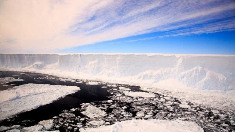 Derretimento da calota de gelo da Antártica redesenhará costas do mundo