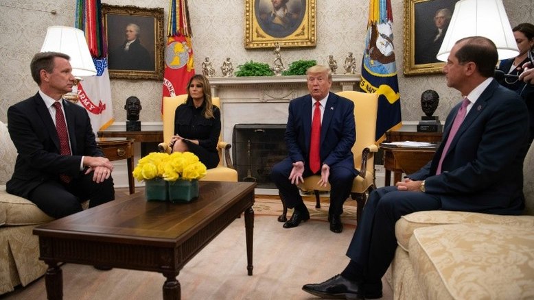 Governo de Trump avalia proibir produtos para vaporizadores com sabor
