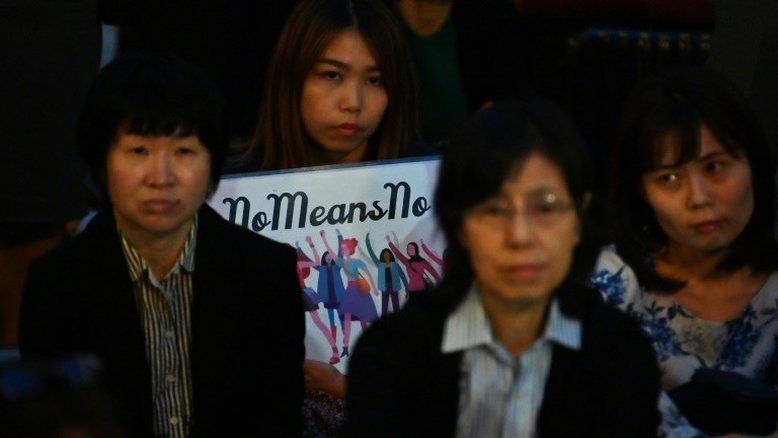 Manifestantes acusam Japão de não proteger mulheres vítimas de estupro