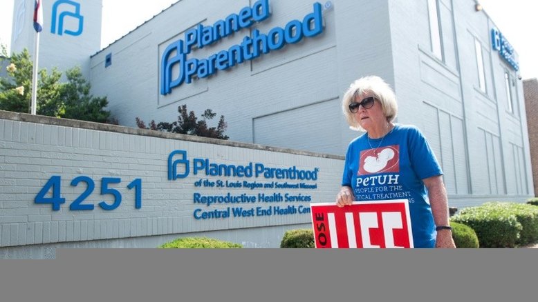 Abortos nos EUA caem ao menor nível desde a legalização