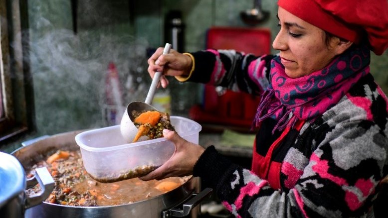 Um prato de comida, a prioridade para muitos argentinos