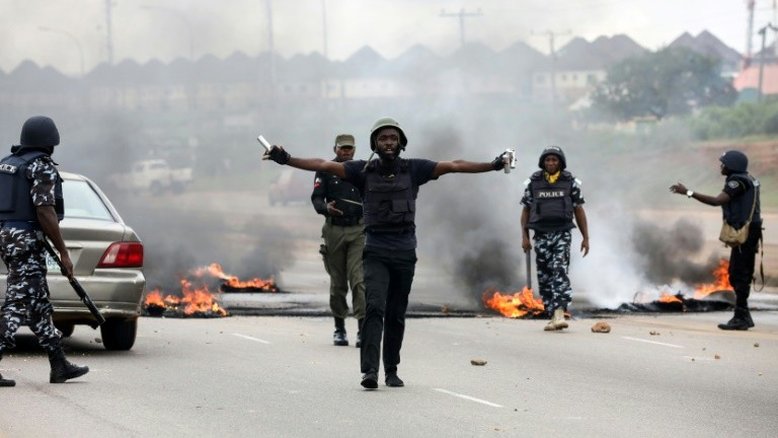 África do Sul fecha embaixada na Nigéria após violência xenófoba