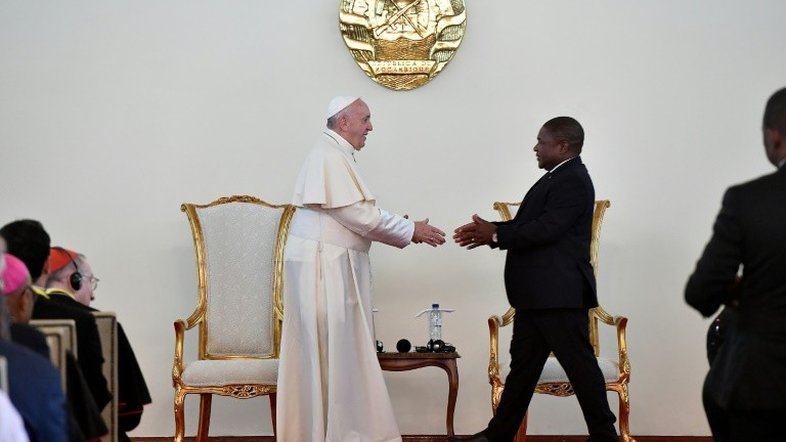 Papa elogia acordo de paz em Moçambique