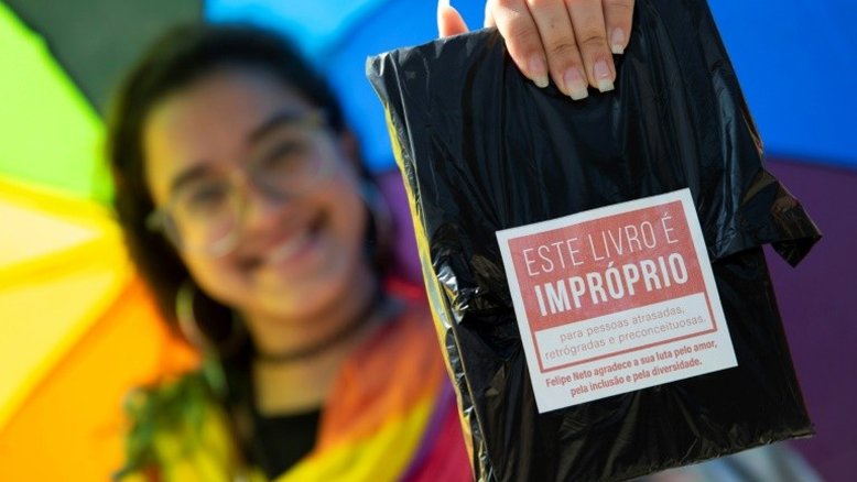 Supremo proíbe prefeito do Rio de censurar livros LGBT