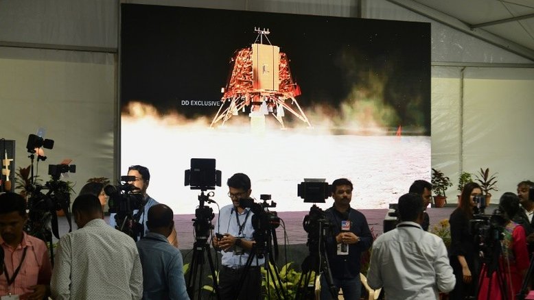 Índia localiza módulo de pouso lunar com o qual havia perdido contato