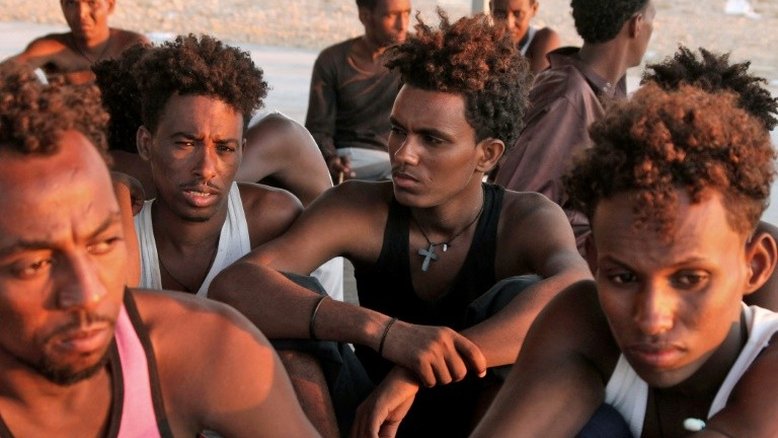 Quase 500 migrantes são resgatados em quatro dias na Líbia