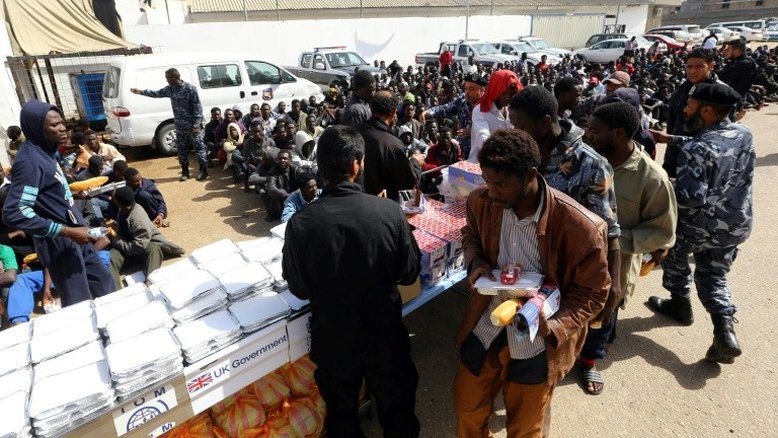 Ruanda receberá refugiados africanos bloqueados na Líbia