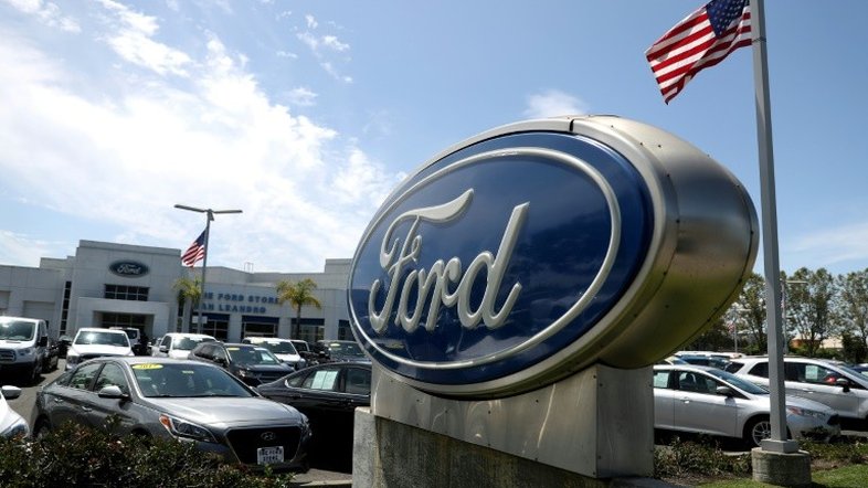 Moody's rebaixa crédito da Ford à categoria 'lixo'