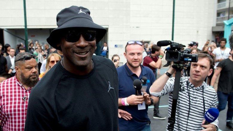 Michael Jordan doa US$ 1 milhão às Bahamas após furacão