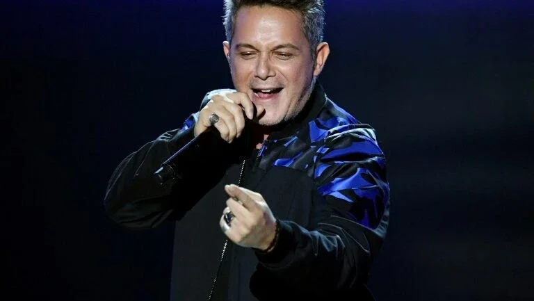 Alejandro Sanz lidera com oito as indicações ao Grammy Latino