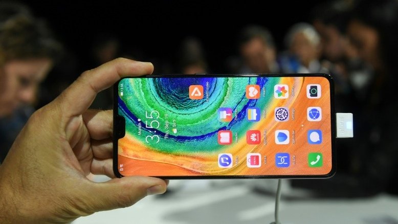 Huawei lança seu primeiro smartphone sem aplicativos do Google