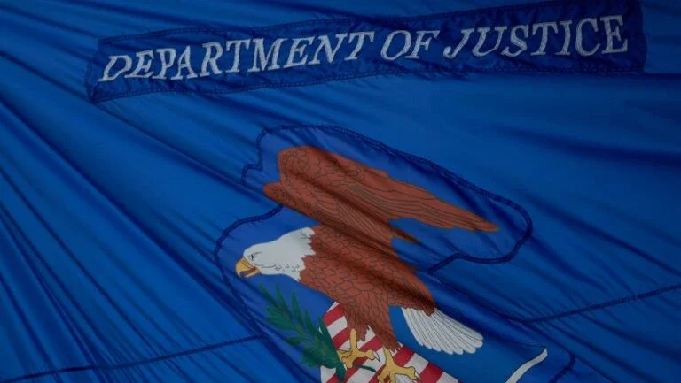 Bloquear decisões de Trump na Justiça 