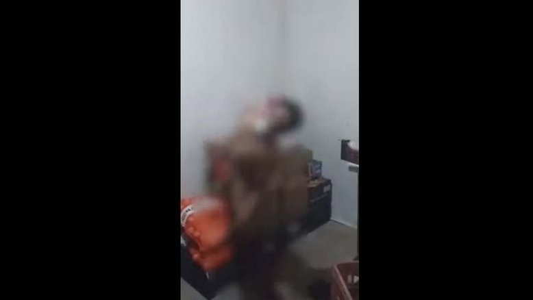 SP: Jovem é chicoteado por furtar chocolate em mercado