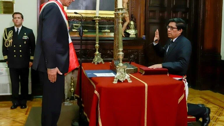 Governo peruano afirma que renúncia de Aráoz é inválida