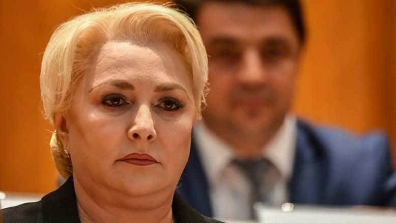 Governo romeno em perigo por moção de desconfiança
