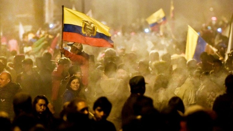 Equador recupera a calma após pior crise em décadas