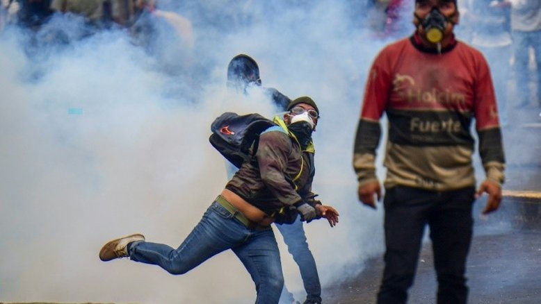 Moreno ordena toque de recolher e militarização em Quito por atos violentos