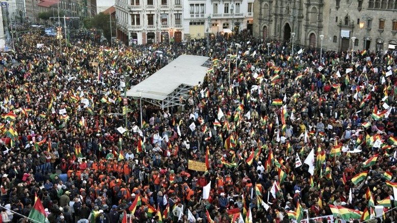Oposição de direita e esquerda se une contra reeleição de Morales na Bolívia