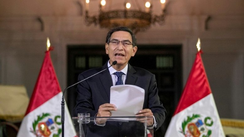 Presidente peruano reforça poder após dissolver Congresso